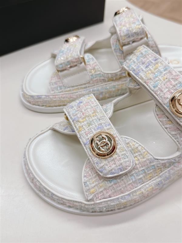 20251128184439698 280